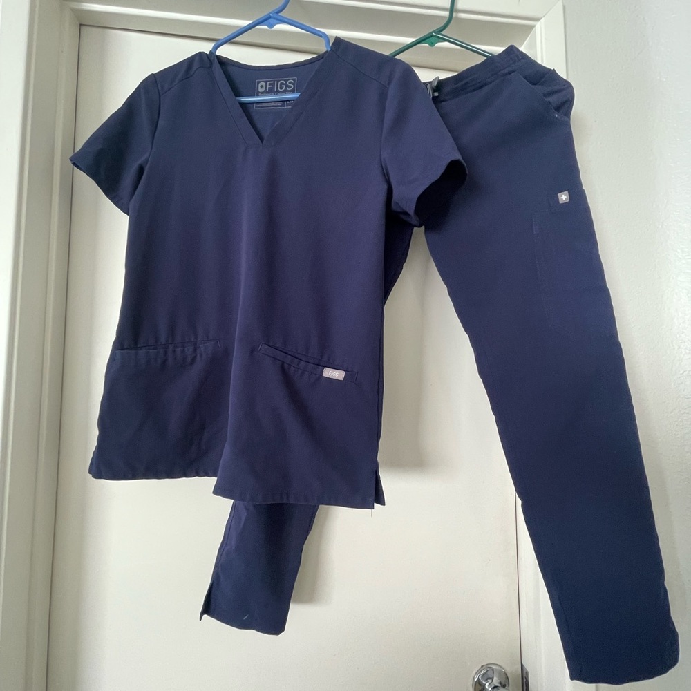 navy blue figs scrub set